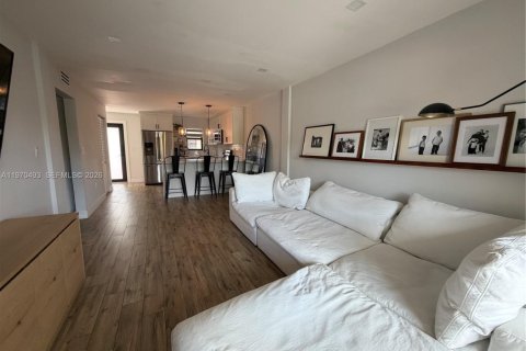 Купить кондоминиум в Хайалиа, Флорида 2 спальни, 80.92м2, № 2032064 - фото 12