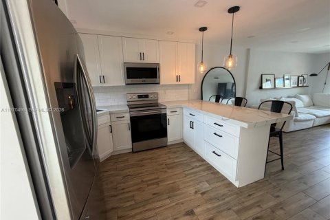 Купить кондоминиум в Хайалиа, Флорида 2 спальни, 80.92м2, № 2032064 - фото 5