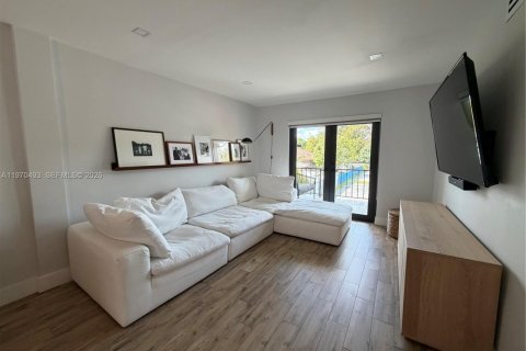 Купить кондоминиум в Хайалиа, Флорида 2 спальни, 80.92м2, № 2032064 - фото 14