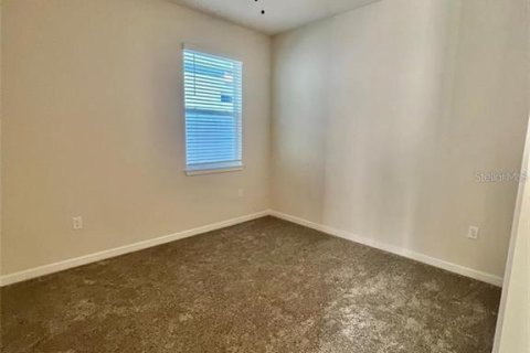 House in Orlando, Florida 4 bedrooms, 171.31 sq.m. № 2395623 - photo 13