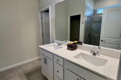 House in Orlando, Florida 4 bedrooms, 171.31 sq.m. № 2395623 - photo 10