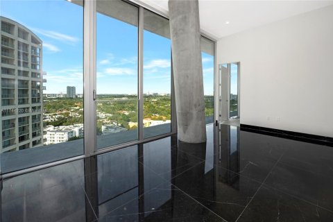 Купить кондоминиум в Майами, Флорида 6 спален, 493.03м2, № 1490750 - фото 19