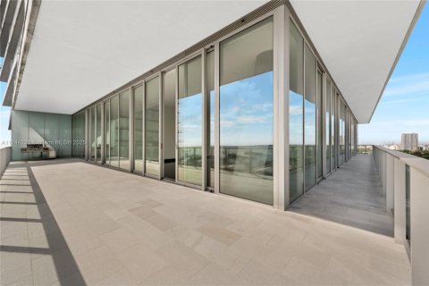 Купить кондоминиум в Майами, Флорида 6 спален, 493.03м2, № 1490750 - фото 30