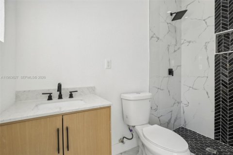 Villa ou maison à vendre à Opa-locka, Floride: 3 chambres, 98.1 m2 № 2025612 - photo 20