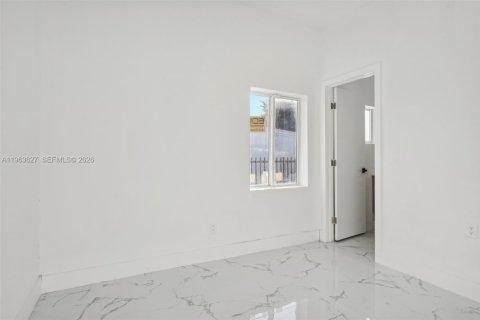 Villa ou maison à vendre à Opa-locka, Floride: 3 chambres, 98.1 m2 № 2025612 - photo 18