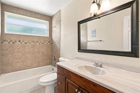 Villa ou maison à vendre à Orlando, Floride: 4 chambres, 142.33 m2 № 2334023 - photo 21
