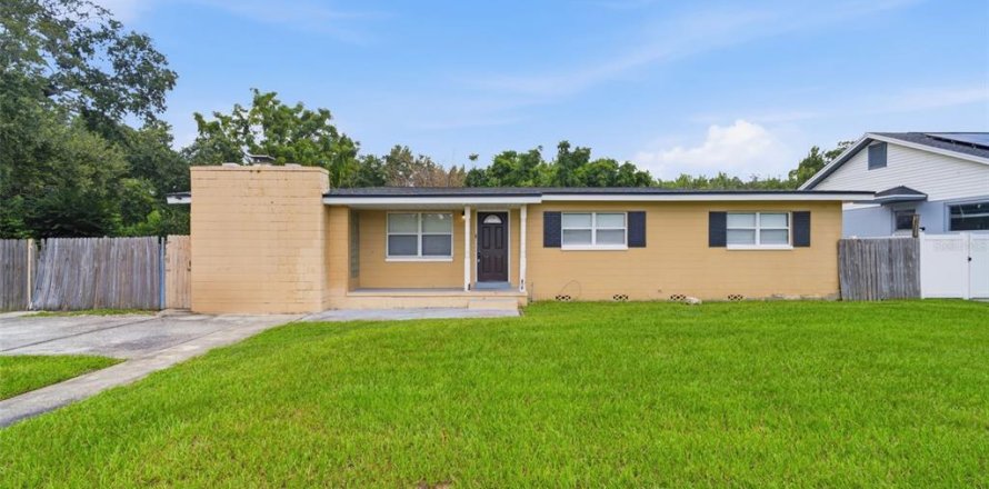 Villa ou maison à Orlando, Floride 4 chambres, 142.33 m2 № 2334023