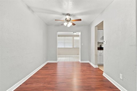Villa ou maison à vendre à Orlando, Floride: 4 chambres, 142.33 m2 № 2334023 - photo 5