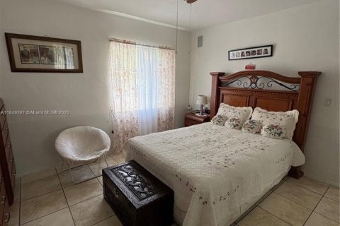 Casa en venta en Miami, Florida, 2 dormitorios, 116.41 m2 № 1936731 - foto 4