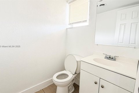 Купить кондоминиум в Майами, Флорида 1 спальня, 88.63м2, № 1962424 - фото 14