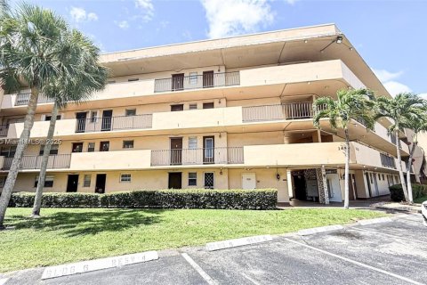 Купить кондоминиум в Майами, Флорида 1 спальня, 88.63м2, № 1962424 - фото 4