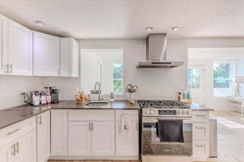 Villa ou maison à vendre à Hernando Beach, Floride: 3 chambres, 164.25 m2 № 1903456 - photo 17