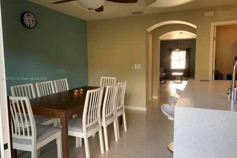 Condo in Dania Beach, Florida, 3 bedrooms  № 1921950 - photo 8