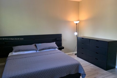 Condo in Dania Beach, Florida, 3 bedrooms  № 1921950 - photo 13