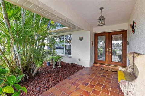 Casa en venta en Dunedin, Florida, 4 dormitorios, 191.19 m2 № 2230910 - foto 3