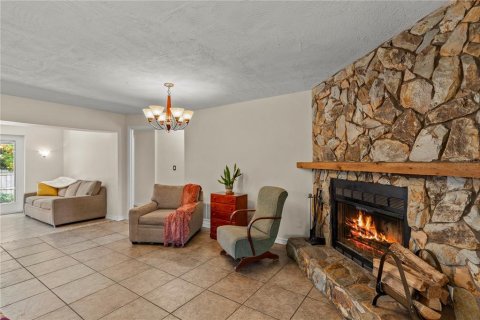 Casa en venta en Dunedin, Florida, 4 dormitorios, 191.19 m2 № 2230910 - foto 8