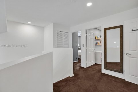 Townhouse in Pembroke Pines, Florida 3 bedrooms, 157.47 sq.m. № 2069563 - photo 30