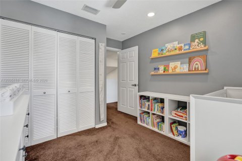 Townhouse in Pembroke Pines, Florida 3 bedrooms, 157.47 sq.m. № 2069563 - photo 29