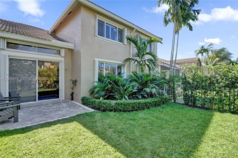 Townhouse in Pembroke Pines, Florida 3 bedrooms, 157.47 sq.m. № 2069563 - photo 2