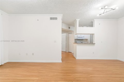 Condo in Sunny Isles Beach, Florida, 1 bedroom  № 2003402 - photo 7