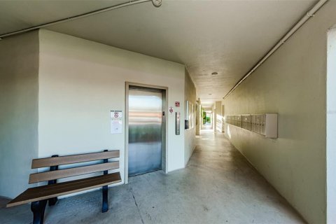 Condominio en venta en Dunedin, Florida, 2 dormitorios, 83.61 m2 № 1544674 - foto 3
