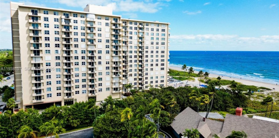 Condo in Lauderdale-by-the-Sea, Florida, 2 bedrooms  № 2003730