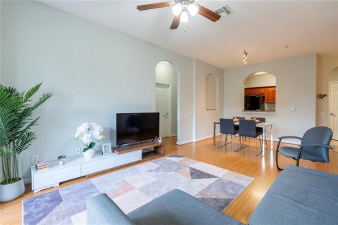 Copropriété à vendre à Orlando, Floride: 3 chambres, 115.85 m2 № 2205002 - photo 4