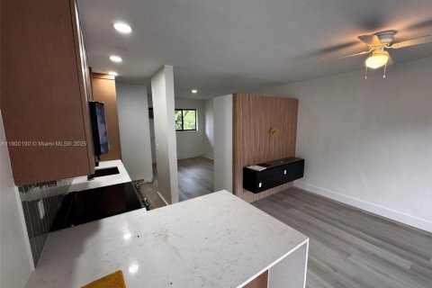 Apartment in Coral Gables, Florida 1 bedroom № 1952676 - photo 7
