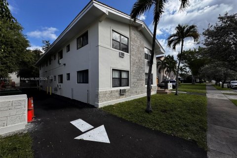 Apartment in Coral Gables, Florida 1 bedroom № 1952676 - photo 10