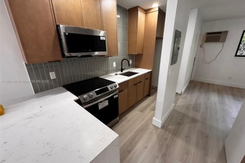 Apartment in Coral Gables, Florida 1 bedroom № 1952676 - photo 5