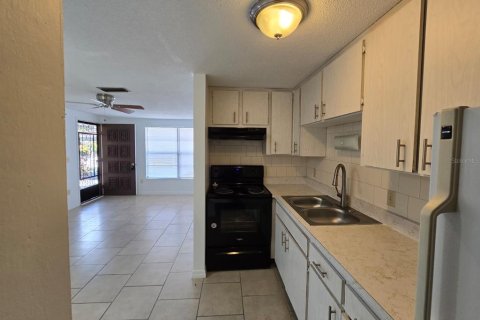 Villa ou maison à vendre à Dunedin, Floride: 2 chambres, 63.27 m2 № 1902874 - photo 10