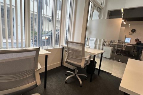 Oficina en alquiler en Coral Gables, Florida № 1183544 - foto 1