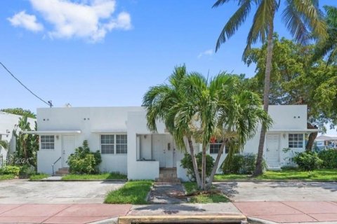 Apartment in Miami Beach, Florida 2 bedrooms, 257.06 sq.m. № 1896784 - photo 16