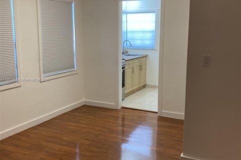 Apartment in Miami Beach, Florida 2 bedrooms, 257.06 sq.m. № 1896784 - photo 19