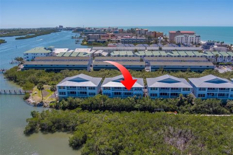 Copropriété à vendre à Indian Shores, Floride: 2 chambres, 129.13 m2 № 1733726 - photo 1