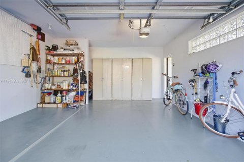 Villa ou maison à vendre à Wilton Manors, Floride: 3 chambres, 144 m2 № 2005843 - photo 27