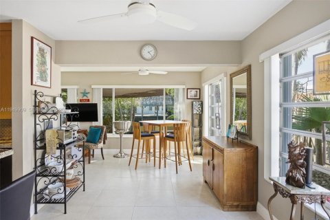 Villa ou maison à vendre à Wilton Manors, Floride: 3 chambres, 144 m2 № 2005843 - photo 12