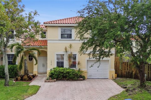 House in Miramar, Florida 3 bedrooms, 166.76 sq.m. № 2086504 - photo 27