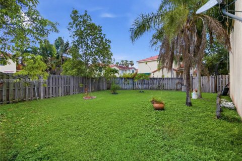 House in Miramar, Florida 3 bedrooms, 166.76 sq.m. № 2086504 - photo 26
