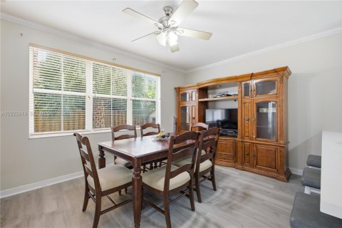 House in Miramar, Florida 3 bedrooms, 166.76 sq.m. № 2086504 - photo 10