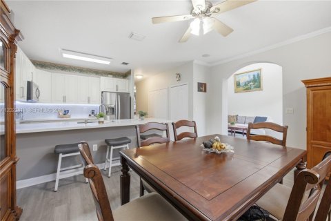 House in Miramar, Florida 3 bedrooms, 166.76 sq.m. № 2086504 - photo 8