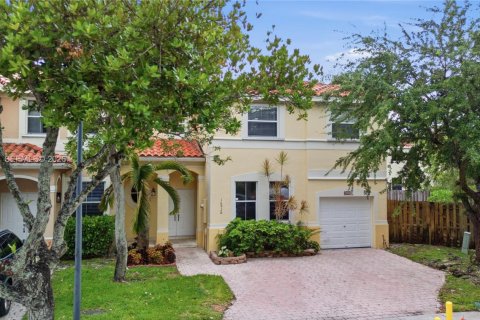 House in Miramar, Florida 3 bedrooms, 166.76 sq.m. № 2086504 - photo 28