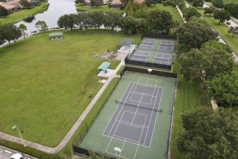 Condo in Port St. Lucie, Florida, 1 bedroom № 2387926 - photo 17