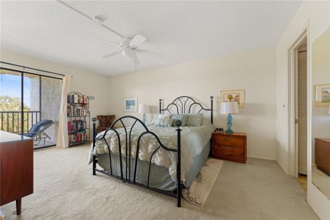 Condo in Bradenton, Florida, 2 bedrooms  № 2378184 - photo 10