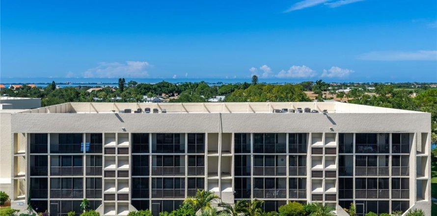Condo in Bradenton, Florida, 2 bedrooms  № 2378184