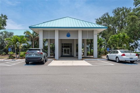 Condo in Bradenton, Florida, 2 bedrooms  № 2378184 - photo 24