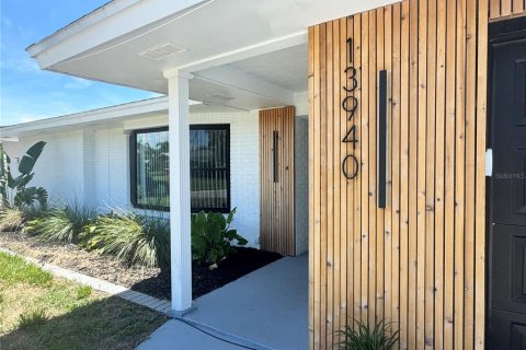 Casa en alquiler en Seminole, Florida, 3 dormitorios, 157.56 m2 № 1853499 - foto 2