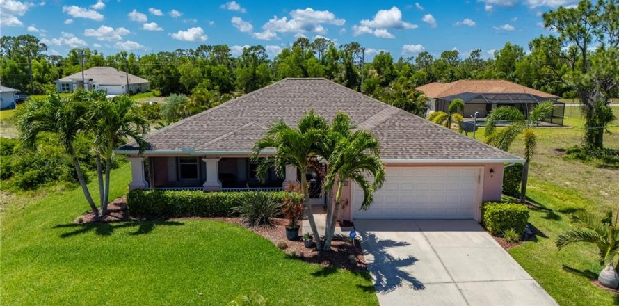 Casa en Cape Coral, Florida 3 dormitorios, 135.82 m2 № 1741226