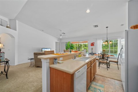 Casa en venta en Cape Coral, Florida, 3 dormitorios, 135.82 m2 № 1741226 - foto 22