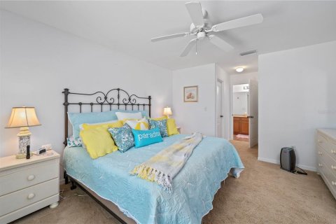 Casa en venta en Cape Coral, Florida, 3 dormitorios, 135.82 m2 № 1741226 - foto 24